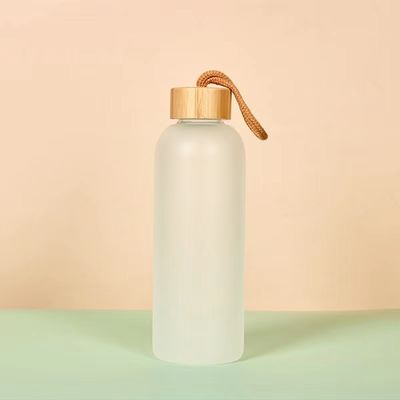 Αγορά Πρωταθλήματα 500ml 750ml γυάλινο μπουκάλι νερού Custom Sports Drink Flasks με σιλικόνιο μανίκι κομψό και πρακτικό για κάθε εσωτερική και εξωτερική καθημερινή δραστηριότητα online manufacture