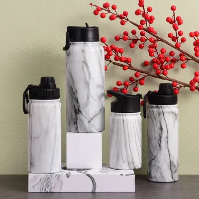 Αγορά Απομονωμένο μπουκάλι νερού με καπάκι βενζίνης επαναχρησιμοποιήσιμα μπουκάλια νερού από ανοξείδωτο χάλυβα με λαβή διαρροής Αθλητικό μπουκάλι νερού για γυμναστήριο Ταξίδι ποδήλατο κατασκήνωση 22oz διαδικτυακή κατασκευή