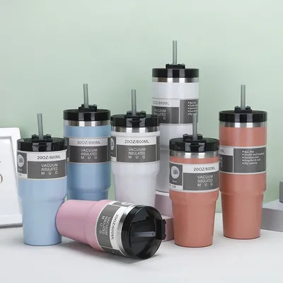 Αγορά Προσαρμοσμένο λογότυπο Διπλό τοίχωμα Ατμοσφαιρικό Απομονωμένο Κούπα 20oz 30oz Ατσάλινο Tumbler με άχυρο Αυτοκίνητο Ταξίδι Κούπα Πλυντήριο πιάτων Ασφαλές Σχέδιο Απορρίψεων διαδικτυακή κατασκευή