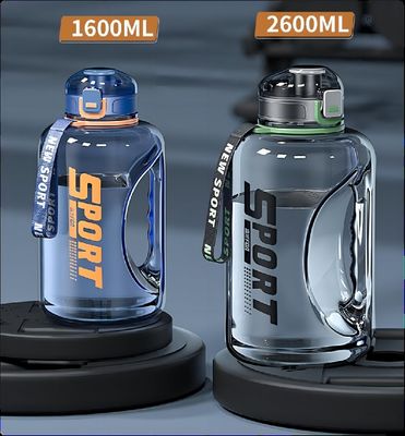 1600/2600ML Tritan Μεγάλη αθλητική κανάτα νερού χωρίς BPA Απαλλαγμένη από διαρροές Αθλητική φιάλη νερού Εργονομικά σχεδιασμένο χερούλι ευρύ στόμα για εύκολο καθαρισμό