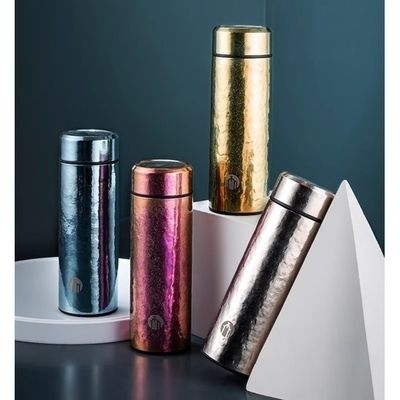 Ταξιδιωτικά έτοιμο Premium Titanium Hydro Flask Ελαφρύς Βάρος Αδιάβροχο 500ml χωρητικότητα Titanium μονωμένο μπουκάλι νερού Ιδανικό για κάμπινγκ πεζοπορία Featherlight Design